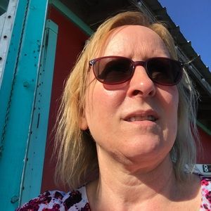 Meet your Posher, Pamela